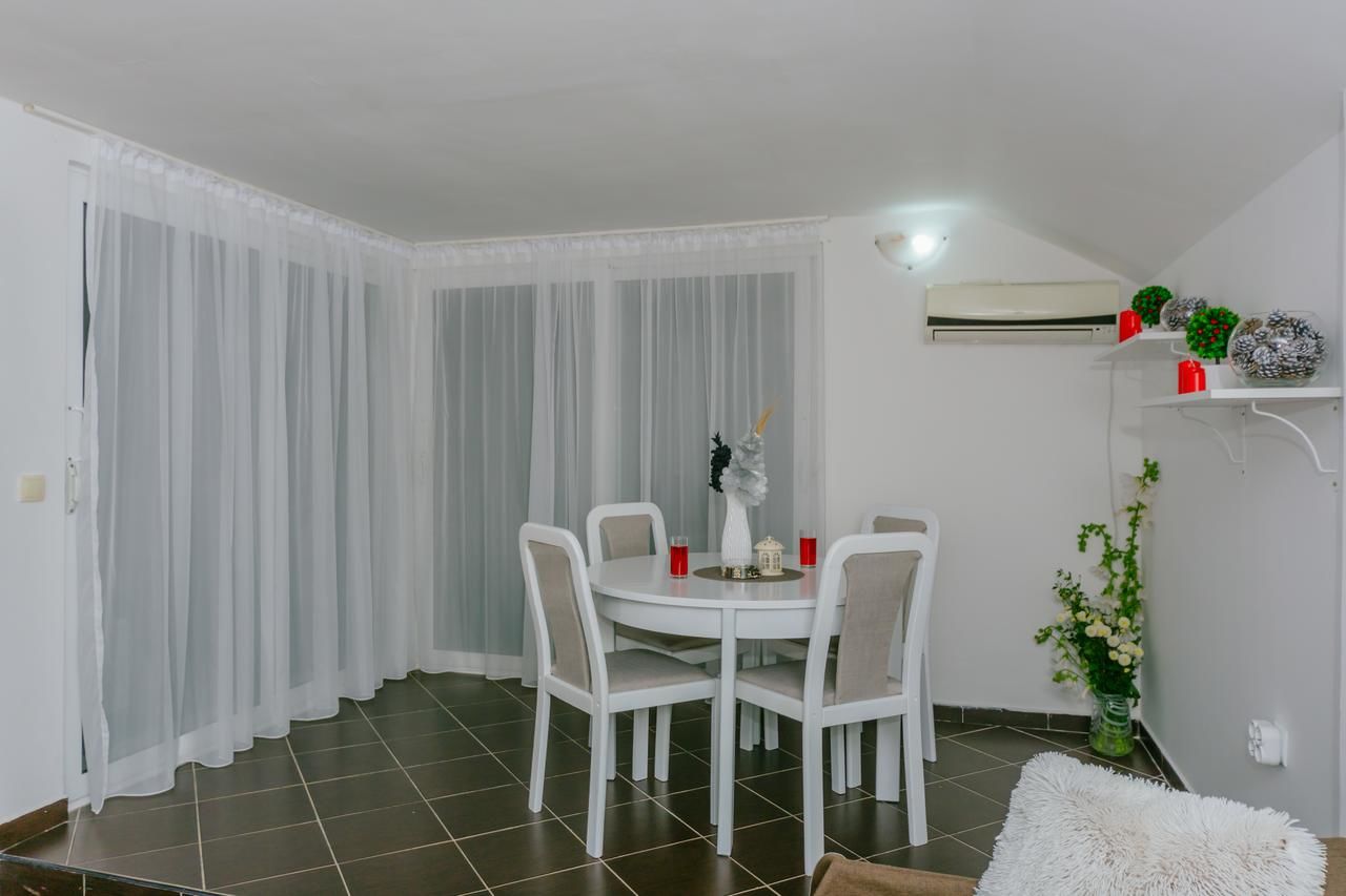Апартаменты Guest house Tramonto Улцинь-36