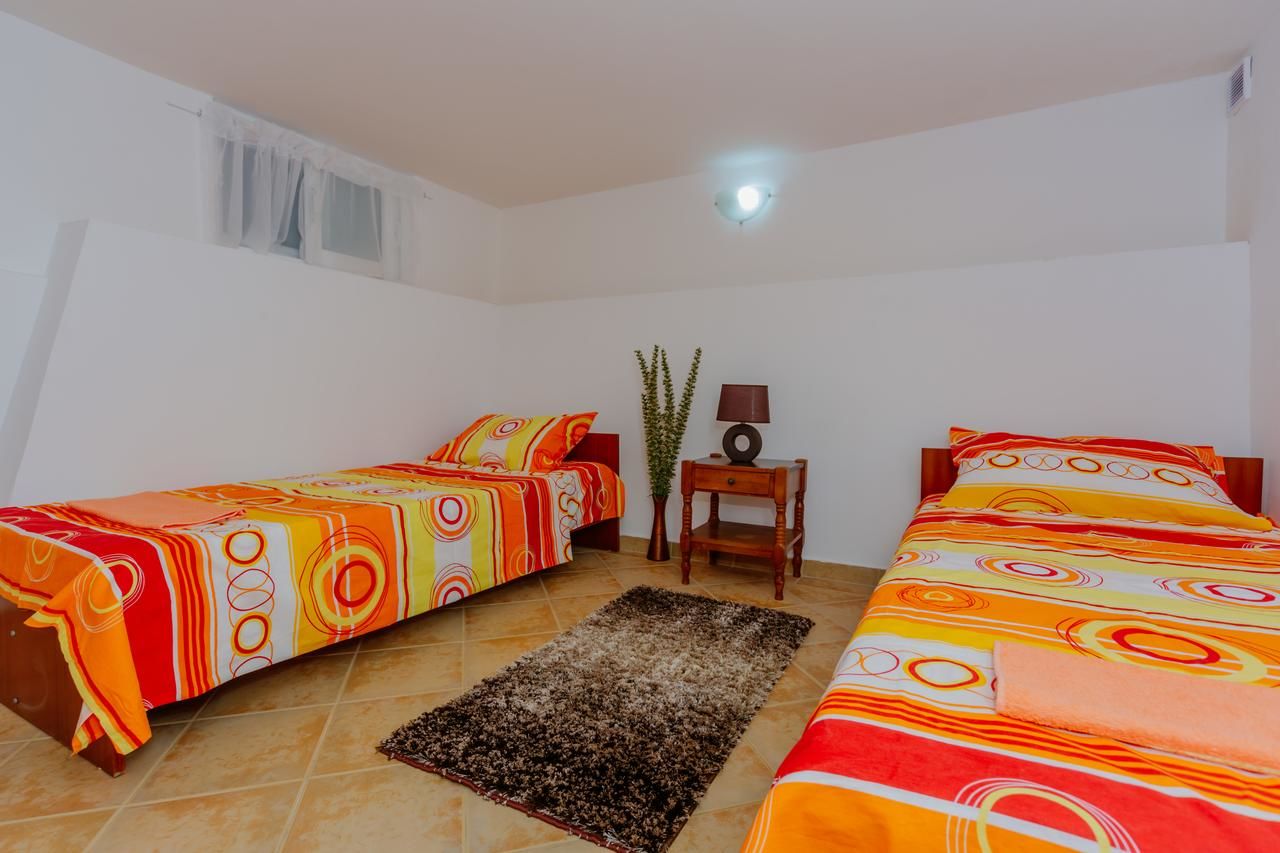 Апартаменты Guest house Tramonto Улцинь-37