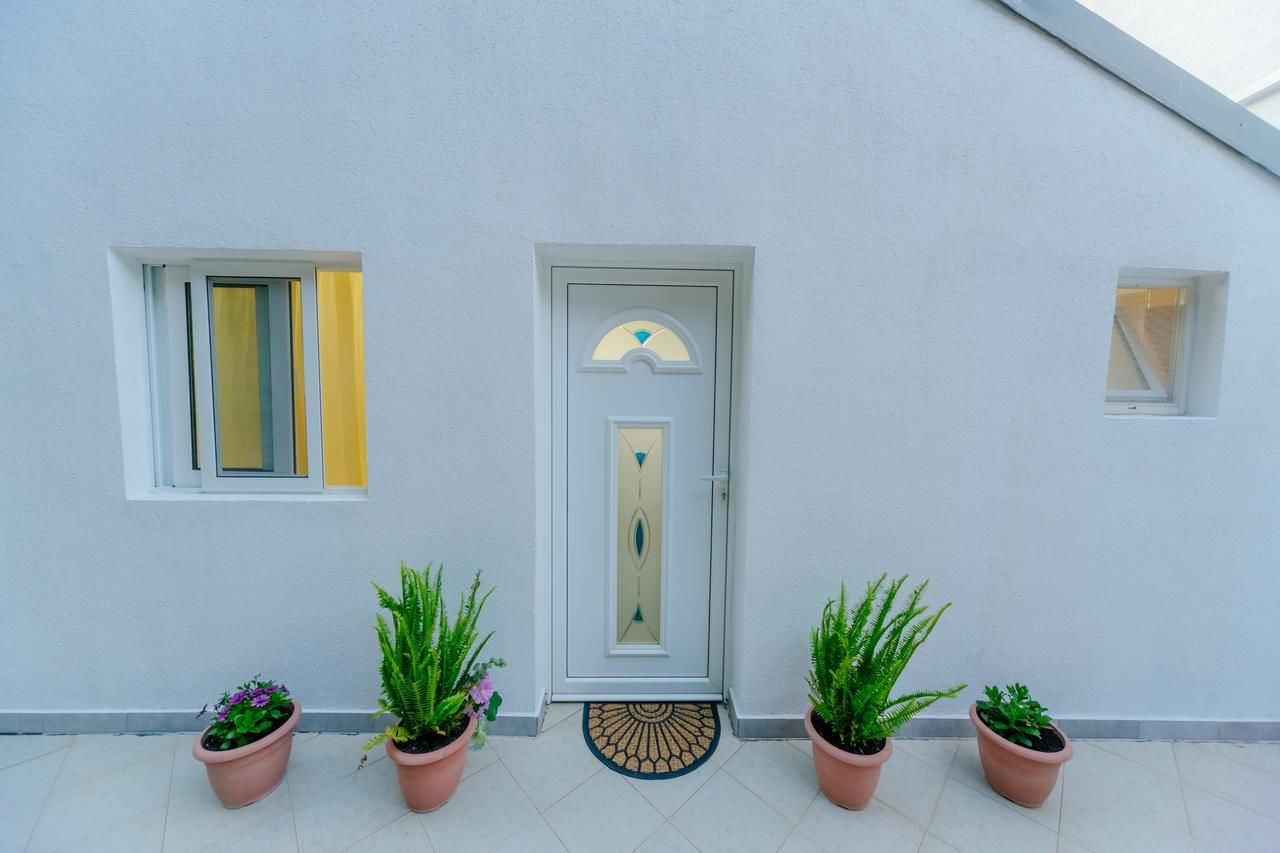 Апартаменты Guest house Tramonto Улцинь-43