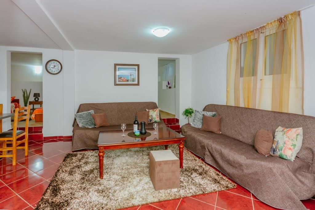 Апартаменты Guest house Tramonto Улцинь-54