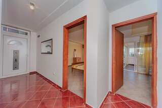 Апартаменты Guest house Tramonto Улцинь Апартаменты с видом на море-30