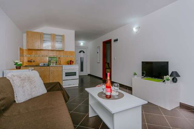 Апартаменты Guest house Tramonto Улцинь-26